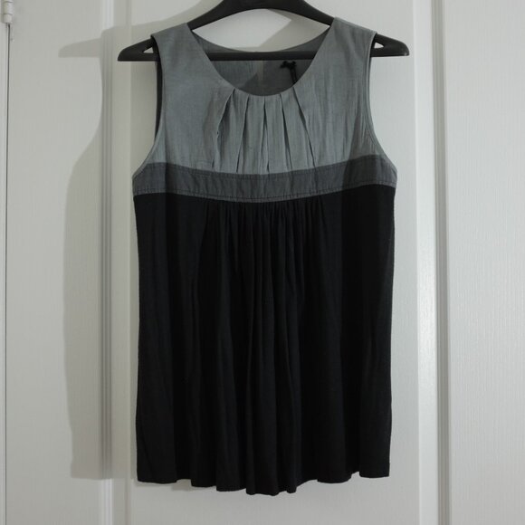 Cirana grey pleated black sleeveless shell top size M - Picture 1 of 9